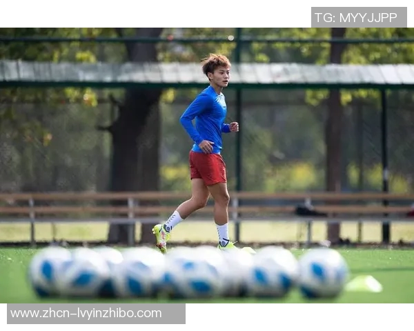 科学训练足球技巧与体能提升的全面指南 科学训练足球技巧与体能提升的全面指南